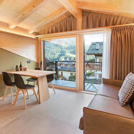 Aria Di Casa Reit *